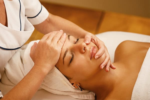 Soin du visage à Issoire