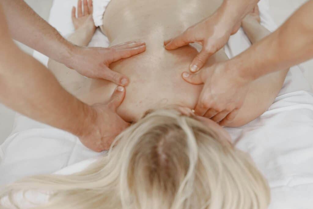 Massage 4 mains à Issoire.jpg