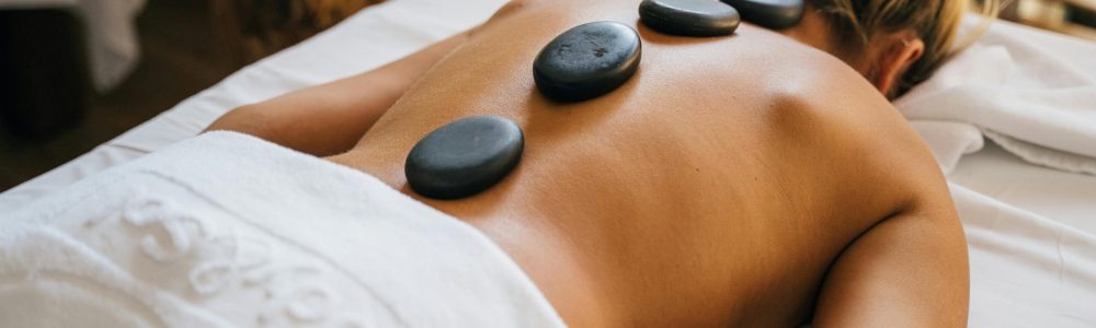 Massage Pierre chaude